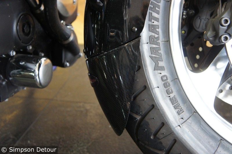 Triumph Rocket 3 07> Fender Flicks