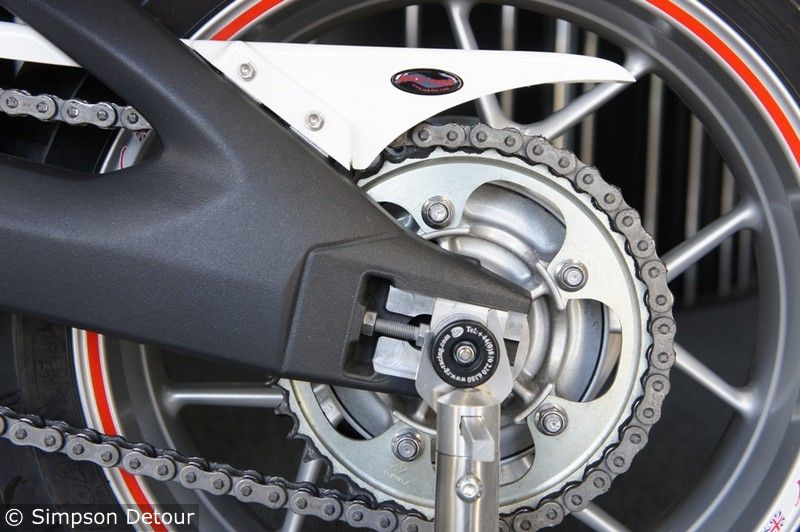 Triumph Tiger 1050 (Chainguard) Huggers