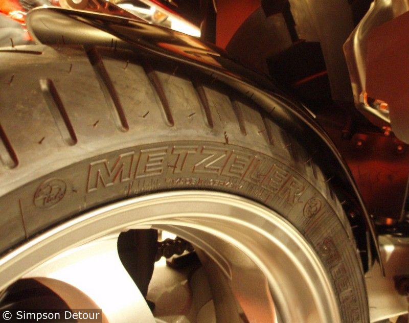 Honda VFR800 02> Huggers