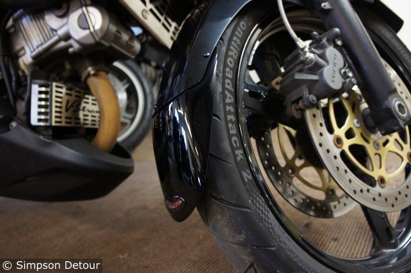 Suzuki DL1000 Fender Flicks