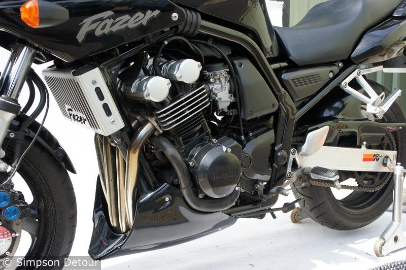 Yamaha FZS600 Fazer 02> Belly Pans