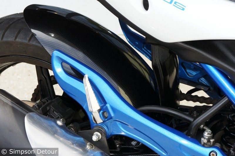 Suzuki SVF650 Gladius Huggers